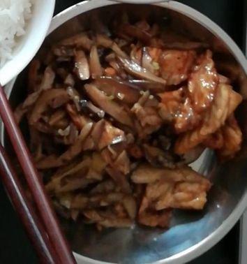 香菇炒肉