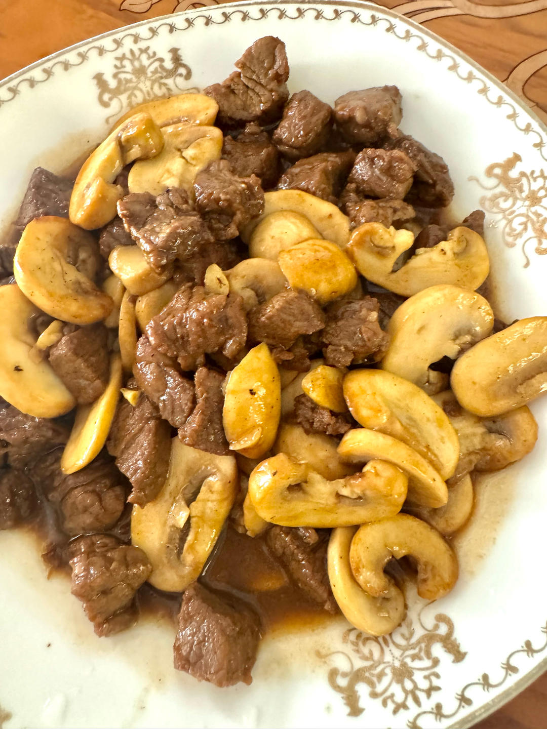 蒜香口菇牛肉粒