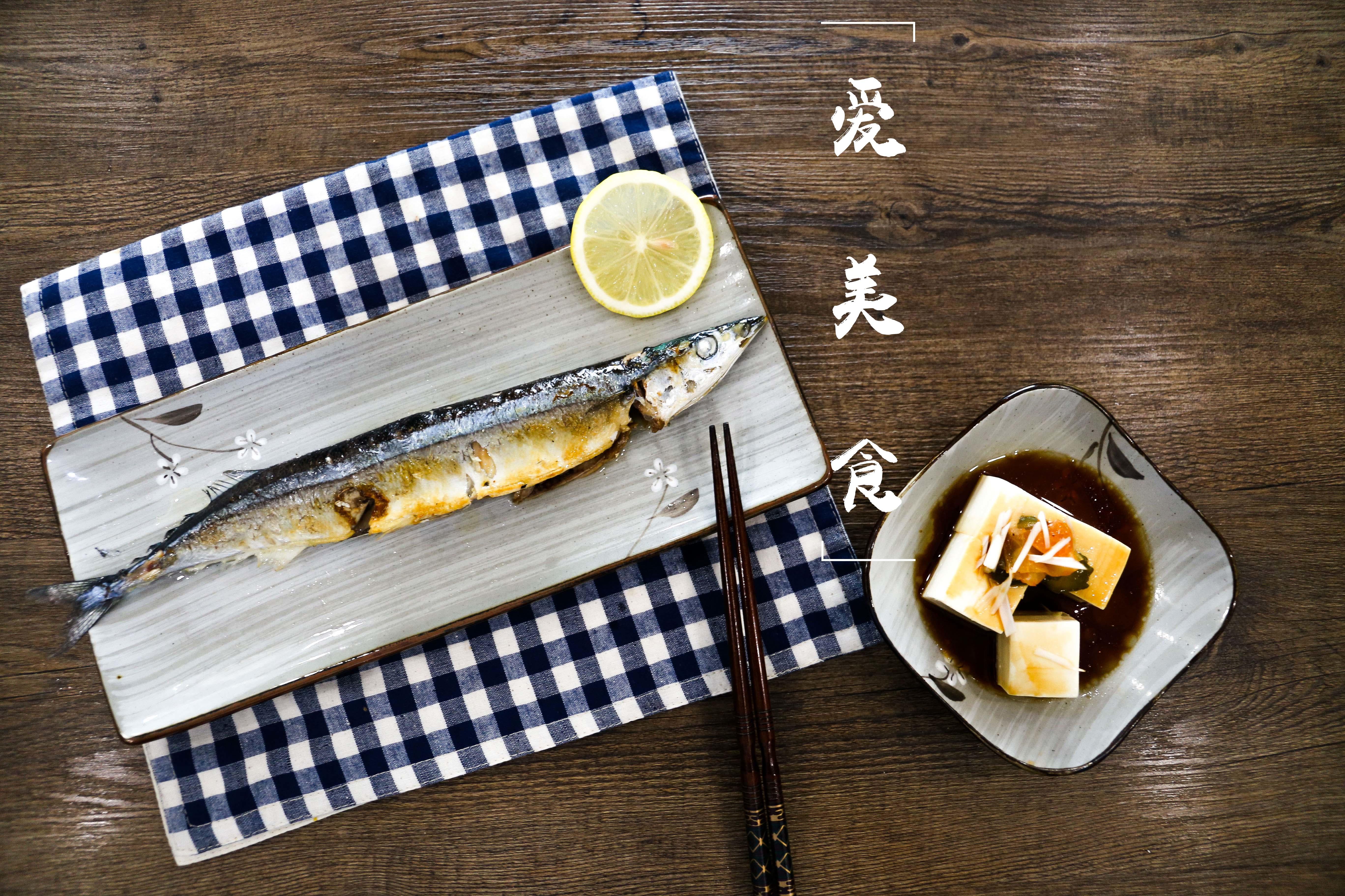 滋滋柠香•盐烤秋刀鱼的做法
