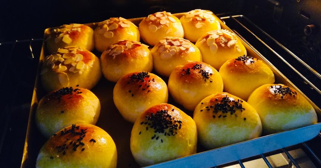 鲜奶油小餐包（一次发酵）
