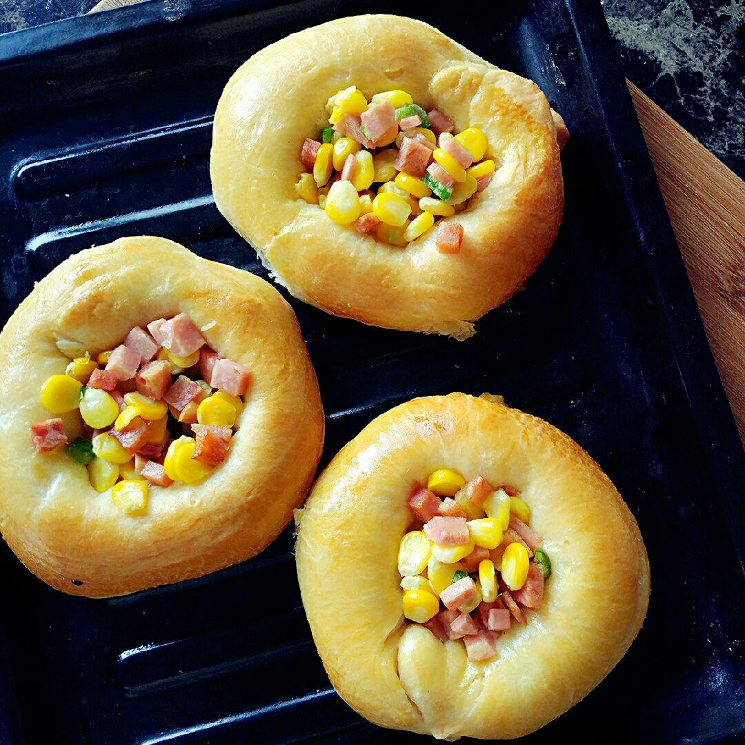 火腿玉米面包