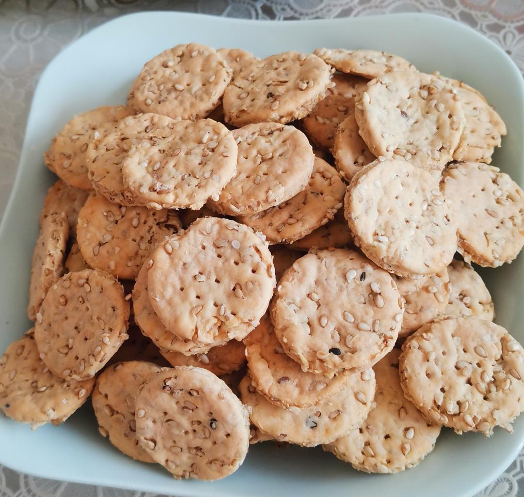 无糖黑芝麻苏打饼干
