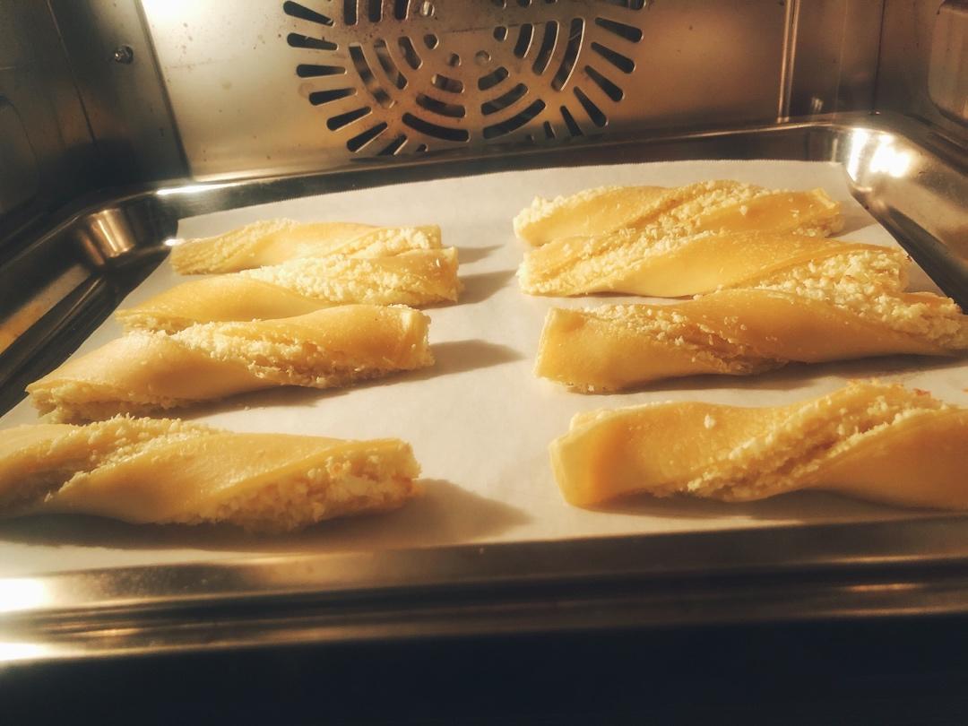 快手超简单椰蓉酥条