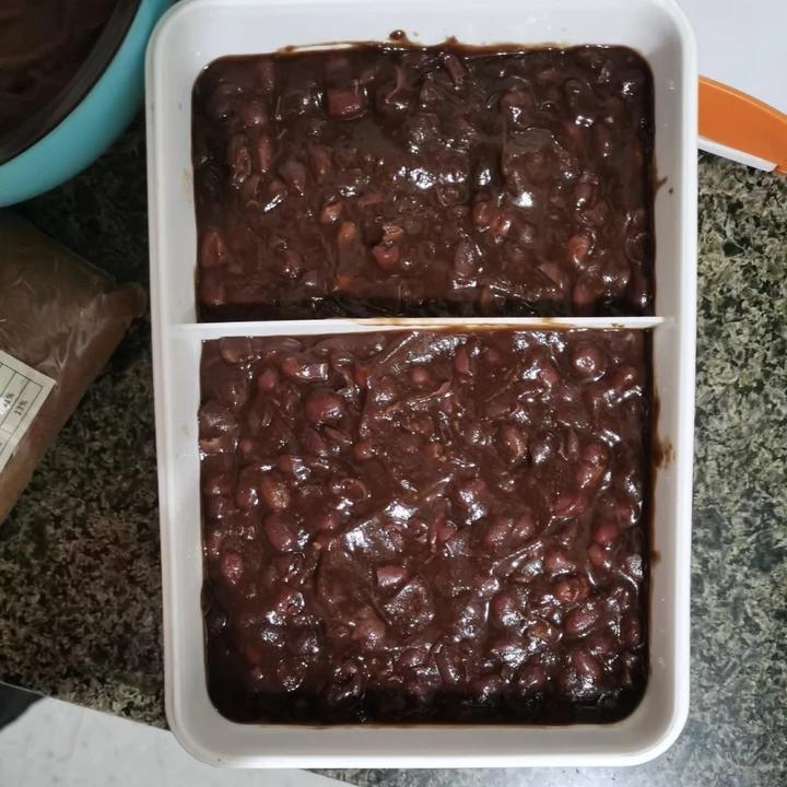 颗颗饱满，粒粒分明，口感软糯，蜜红豆