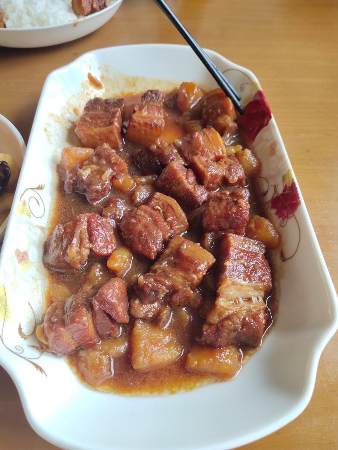 不焯水不放油的家常红烧肉