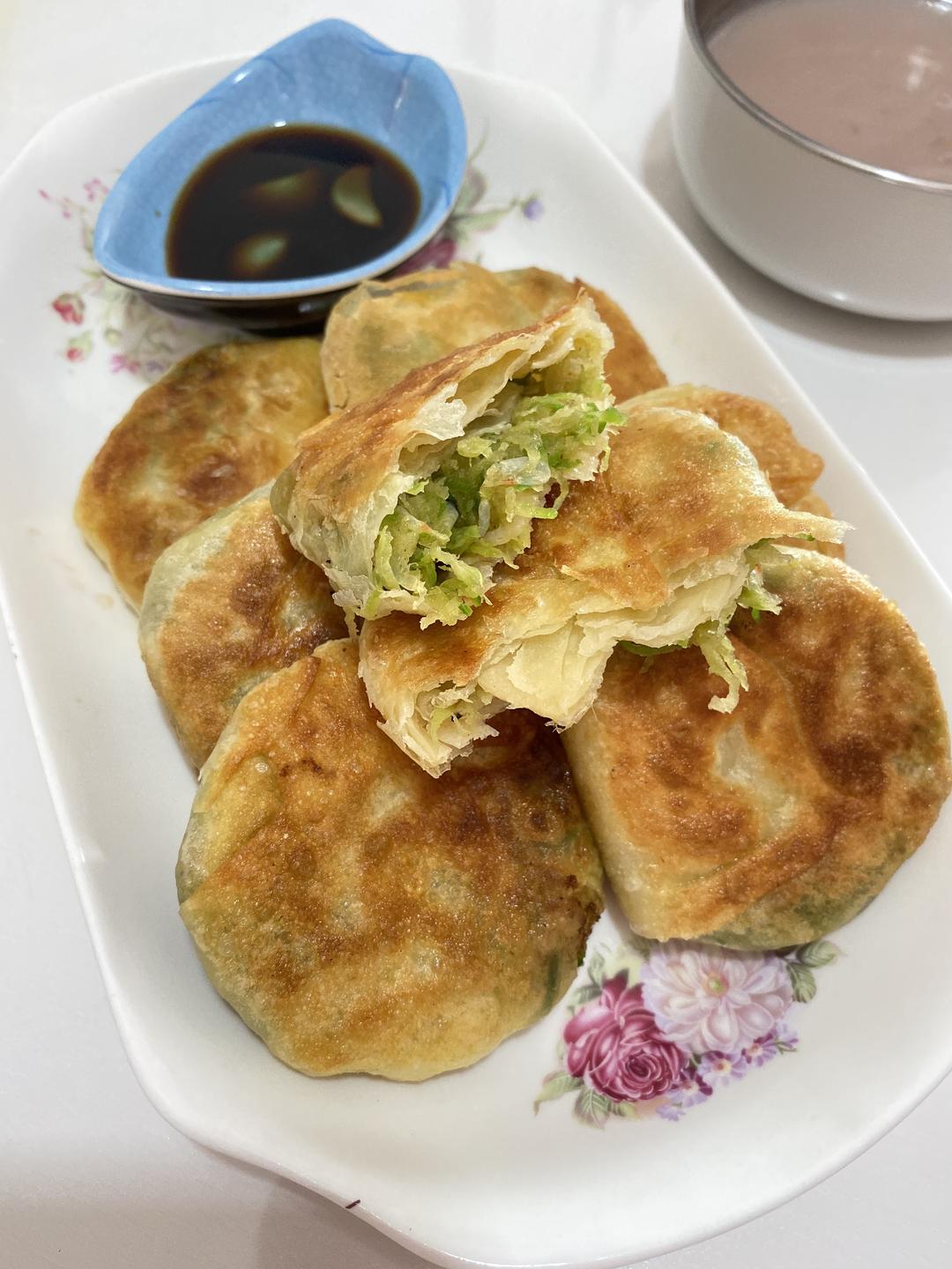 饼皮分层酥脆的虾皮萝卜丝馅饼的做法