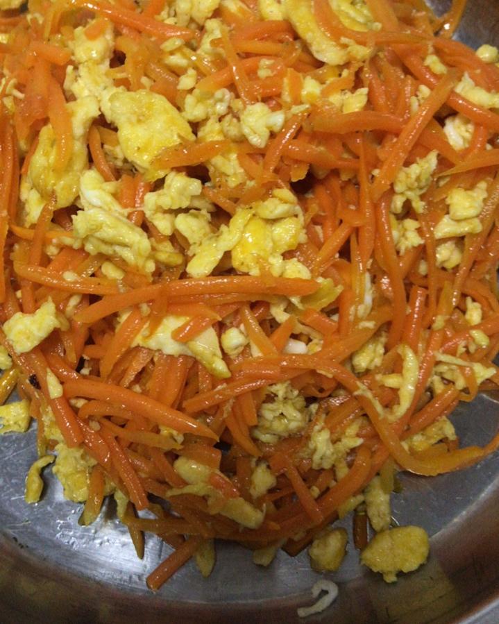 胡萝卜炒鸡蛋