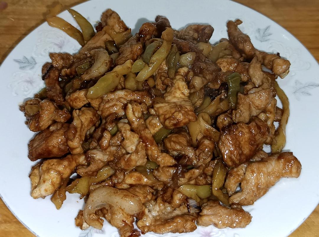 下饭神菜——榨菜炒肉丝！夹馒头yyds