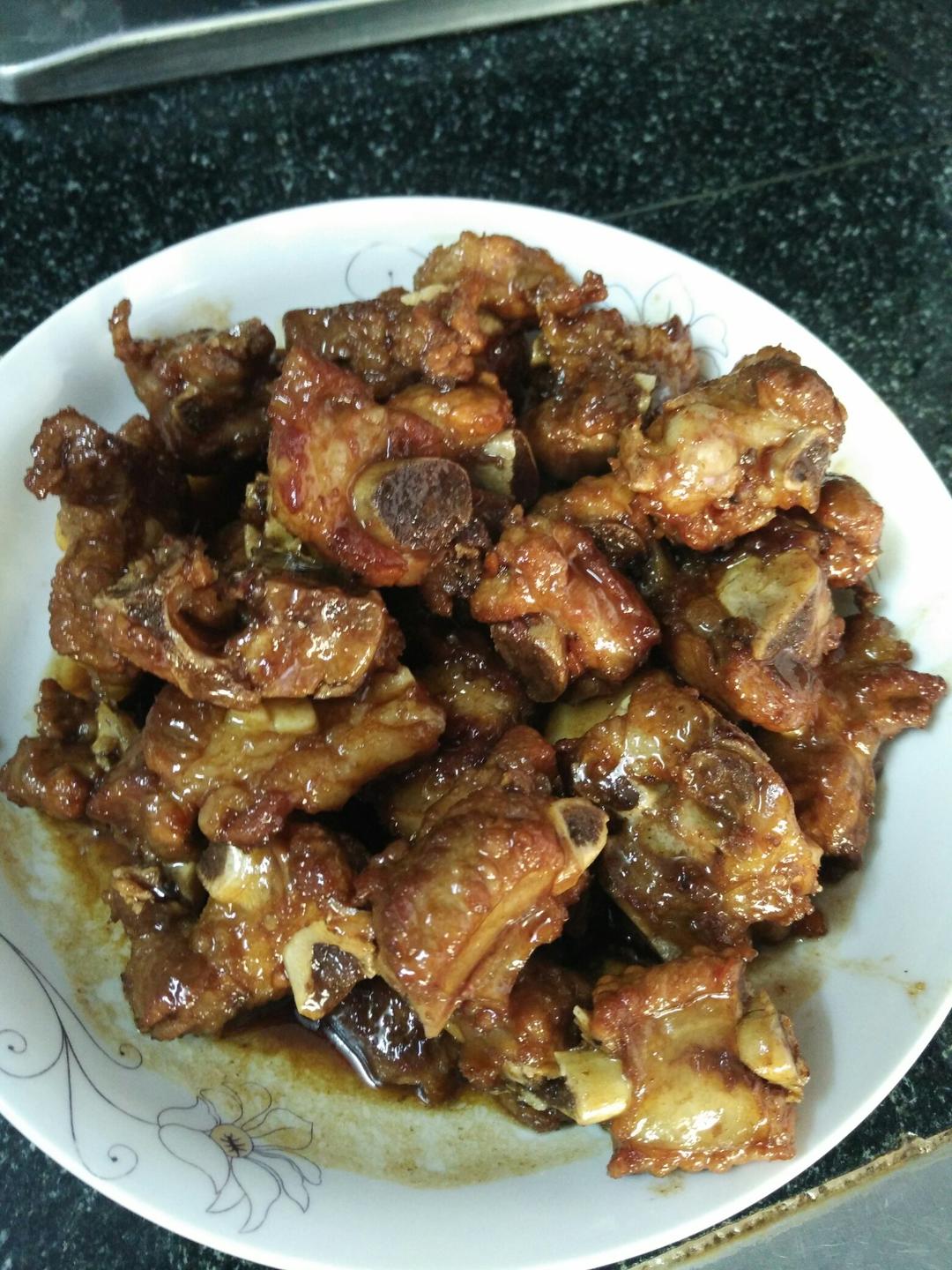 小小佩佩猪做的红烧排骨