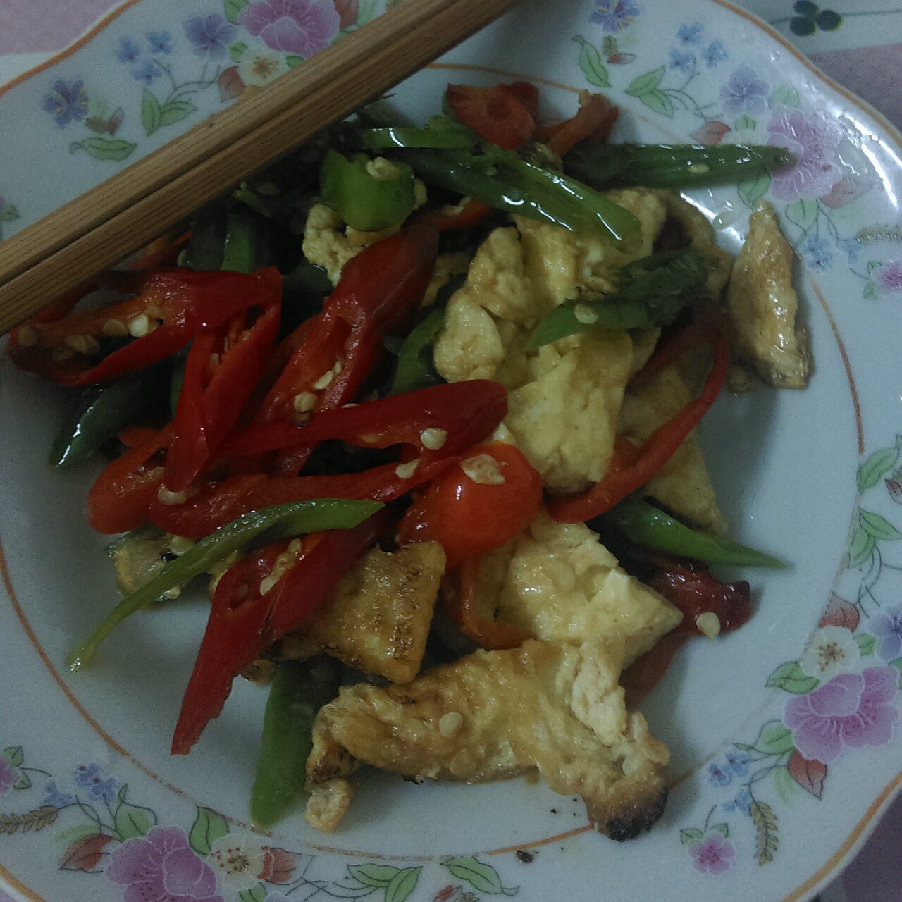 秋葵辣椒炒鸡蛋
