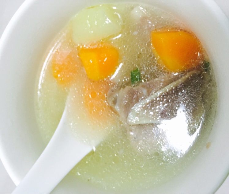 土豆排骨汤
