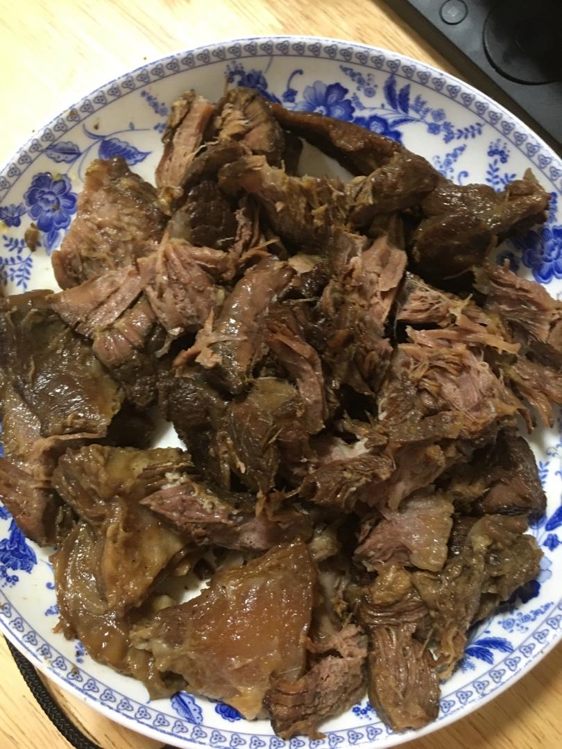 卤牛肉