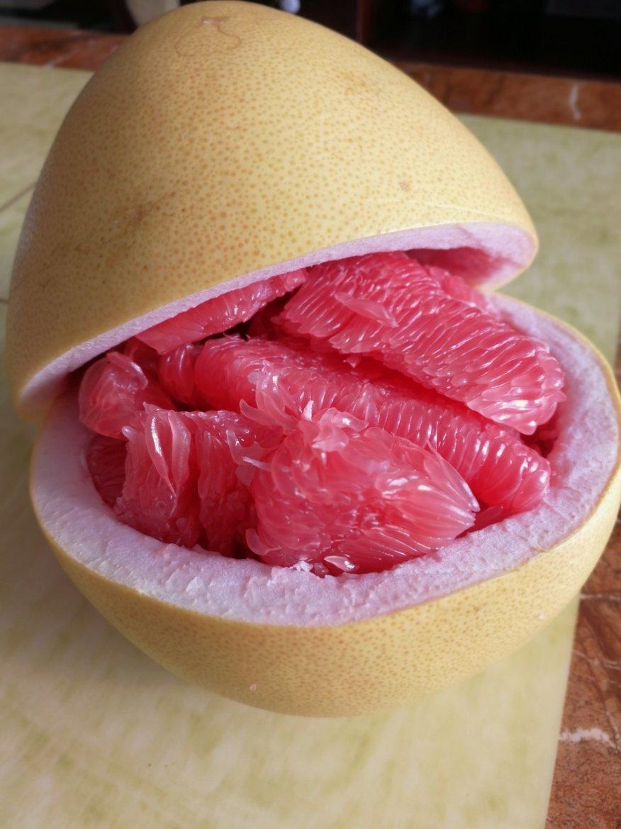 两点之间线段最短做的柚子