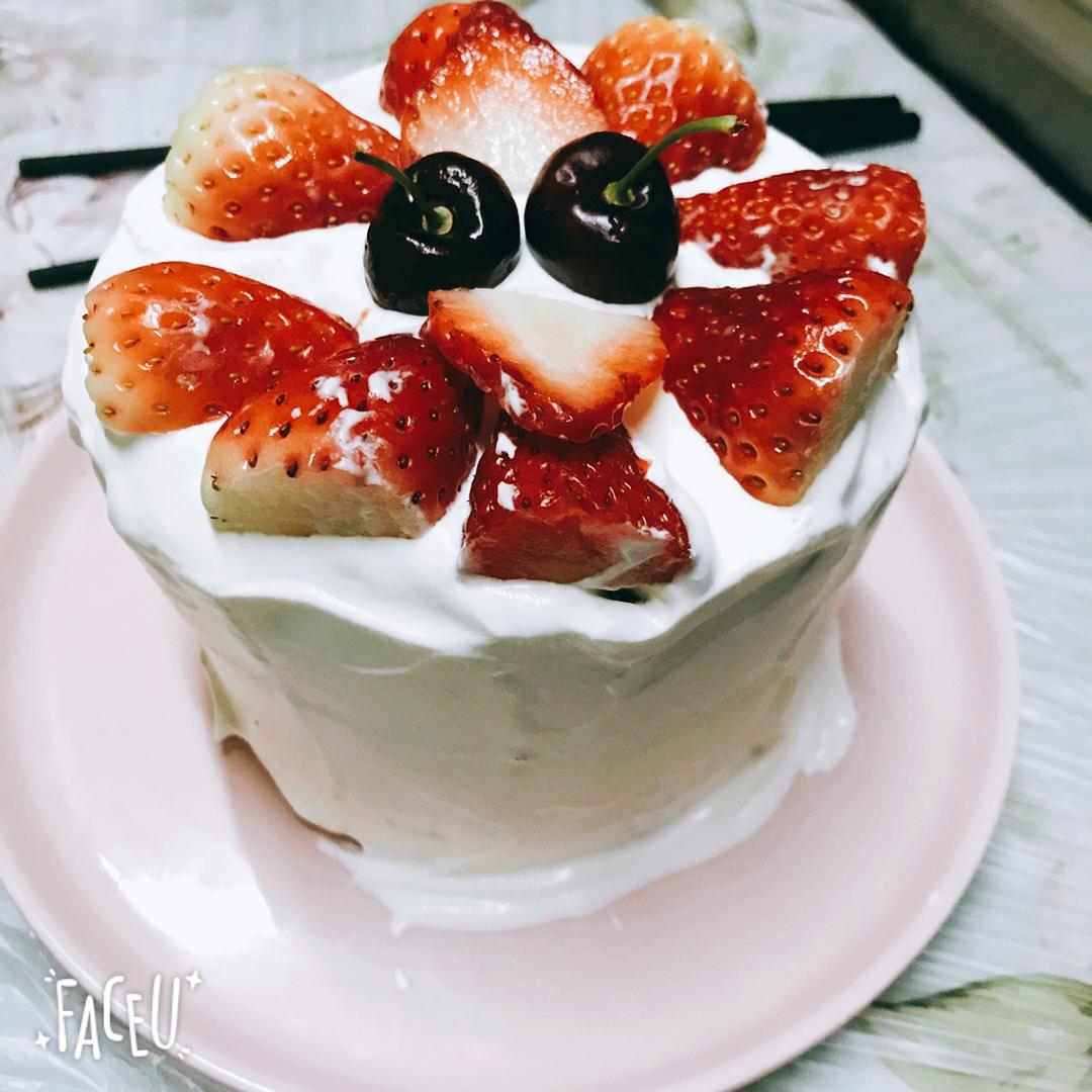 红颜草莓裸蛋糕