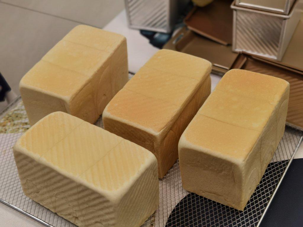 🍞消耗淡奶油吐司｜无黄油｜软绵绵｜奶香浓郁