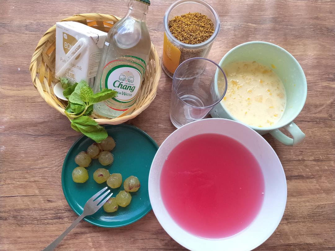 葡萄牛奶凉粉冻的做法