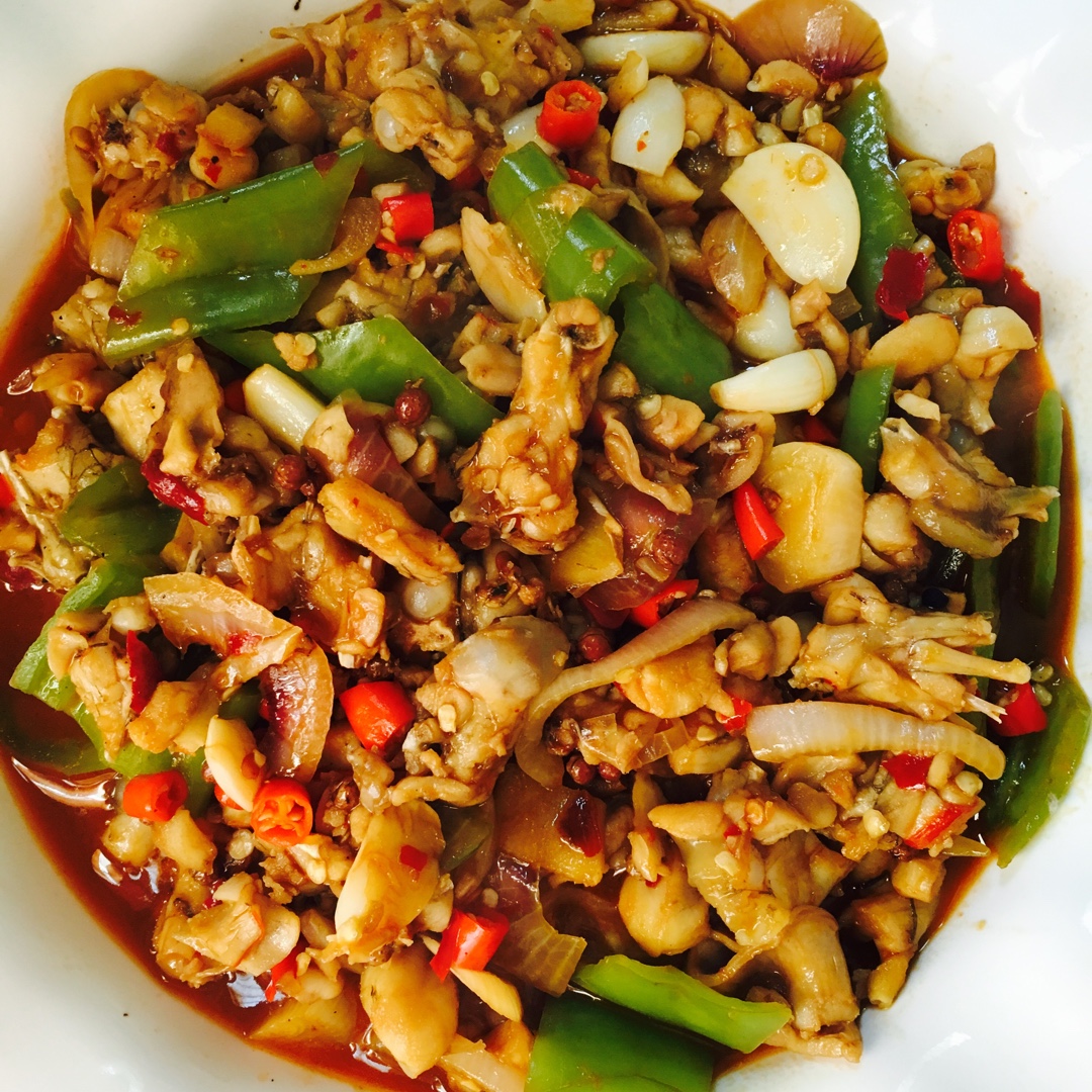 安筱悯做的红烧牛蛙