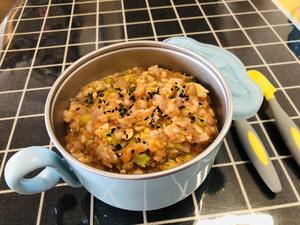 宝宝辅食-番茄三文鱼蔬菜烩饭的做法 步骤4