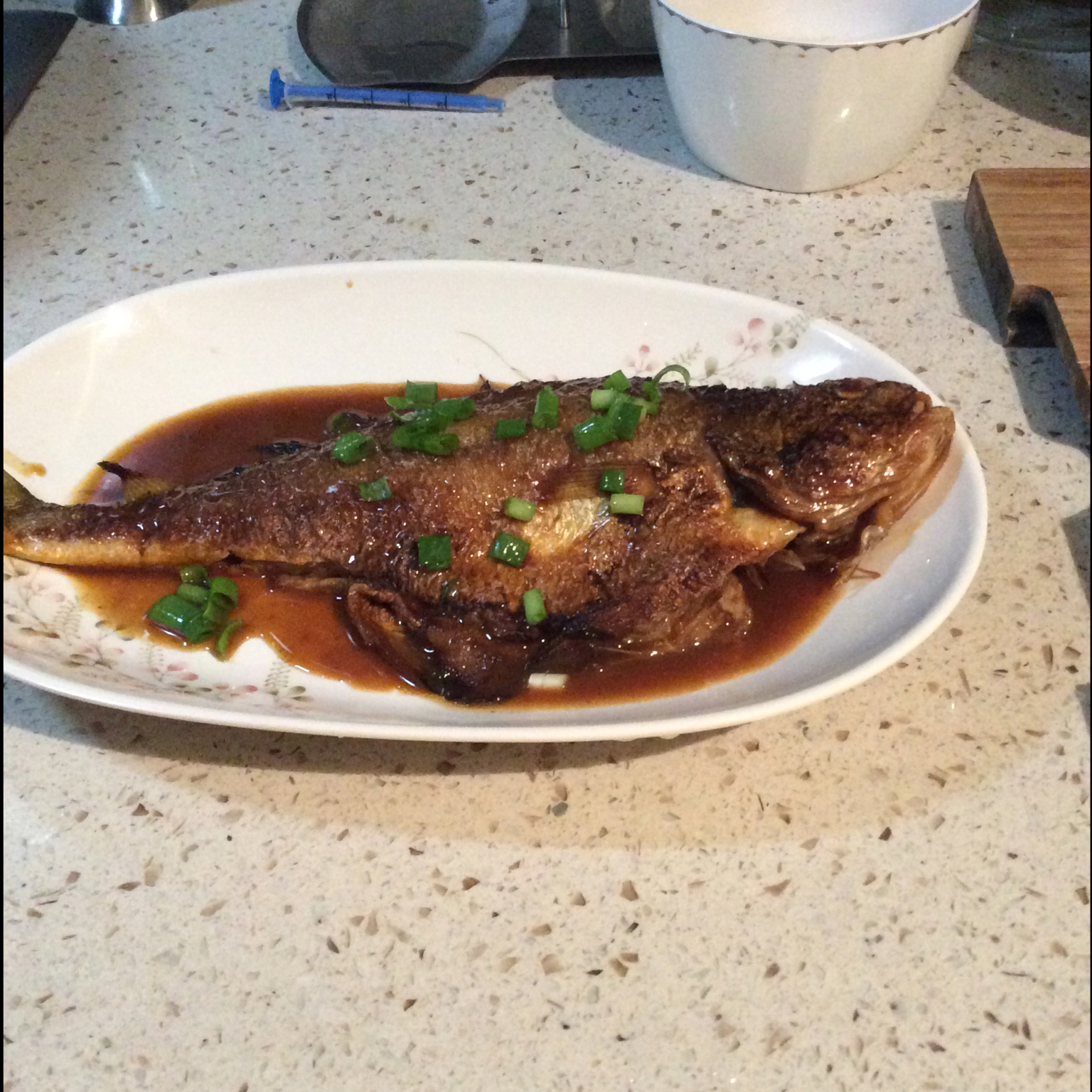 红烧黄鱼—鱼皮不破的小窍门