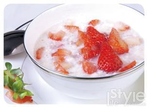 草莓豆腐奶的做法