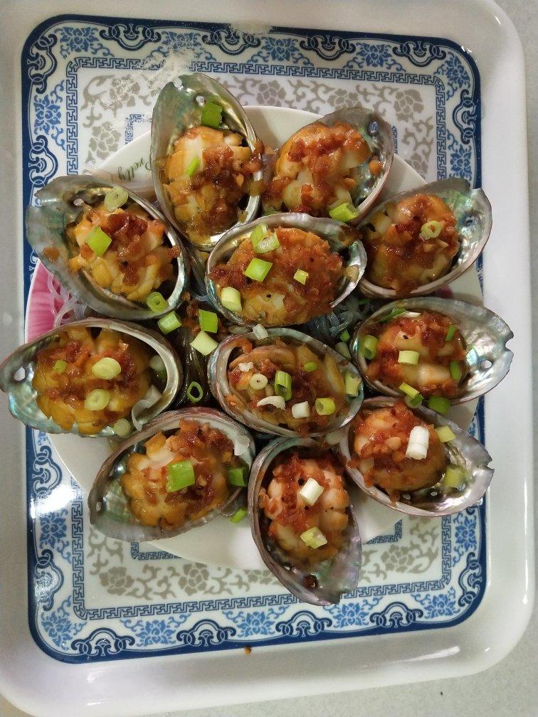 蒜蓉粉丝蒸鲍鱼