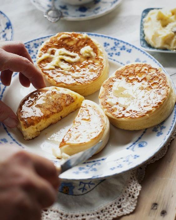 娜娜的苏做的改良版英式小圆饼crumpets早餐下午茶