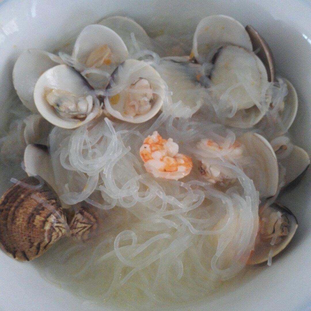 做过 清汤花蛤 #午餐2016年10月6日##一人食#因为昨天去吃了花甲