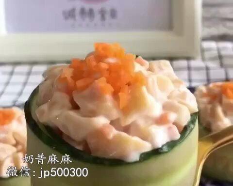 鳕鱼肠黄瓜寿司的做法