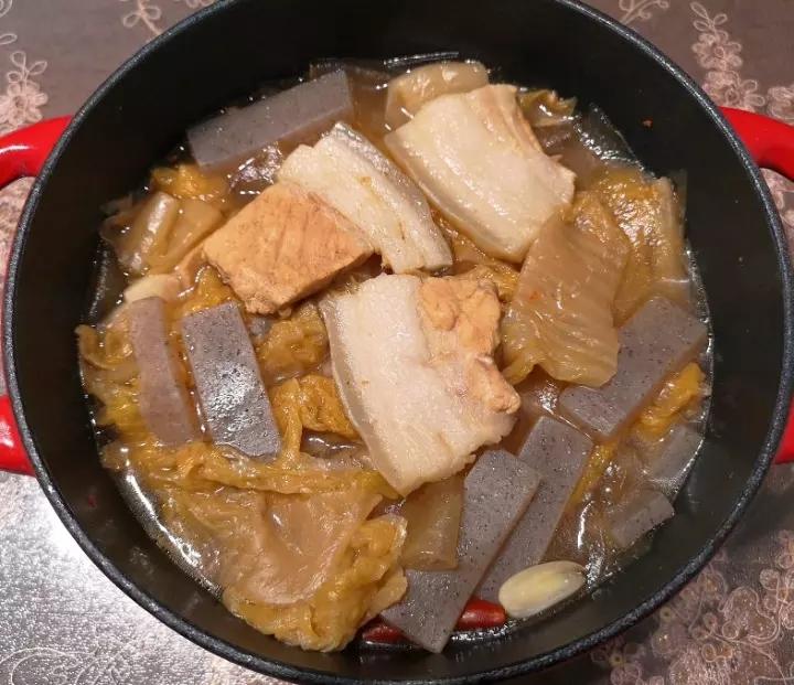 东北炖 之 大骨酸菜