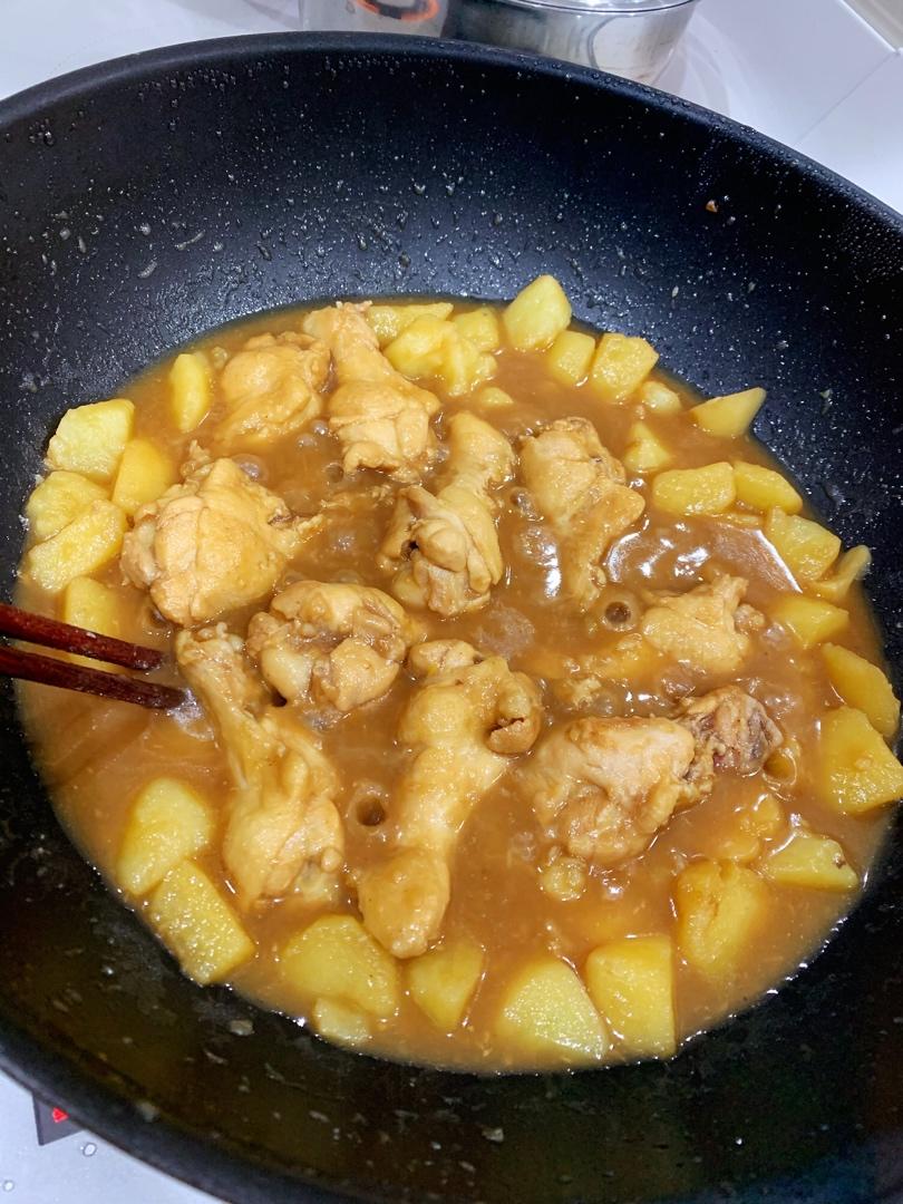 土豆焖鸡腿