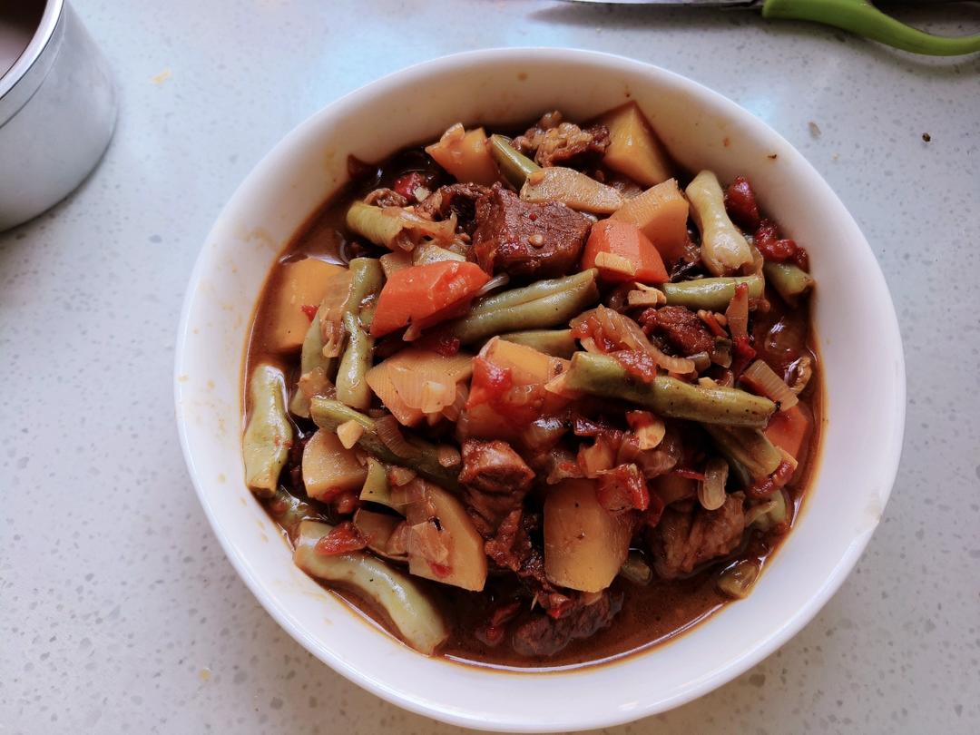 番茄土豆炖牛腩