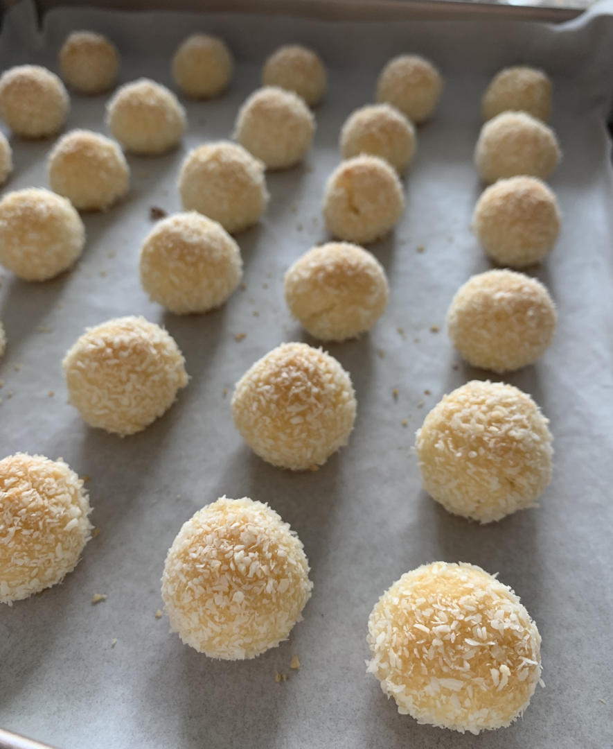 简单易做的椰蓉球（消耗蛋白）