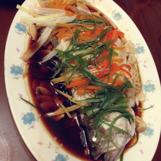 豉油清蒸鱼 清蒸鲈鱼