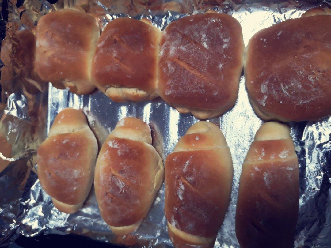 淡奶油面包   （口感超柔软，不会揉面发酵的进，小白食谱）