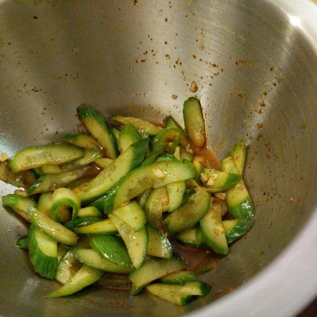 韩式下饭菜 凉拌辣黄瓜