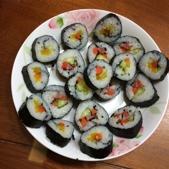 紫菜卷寿司