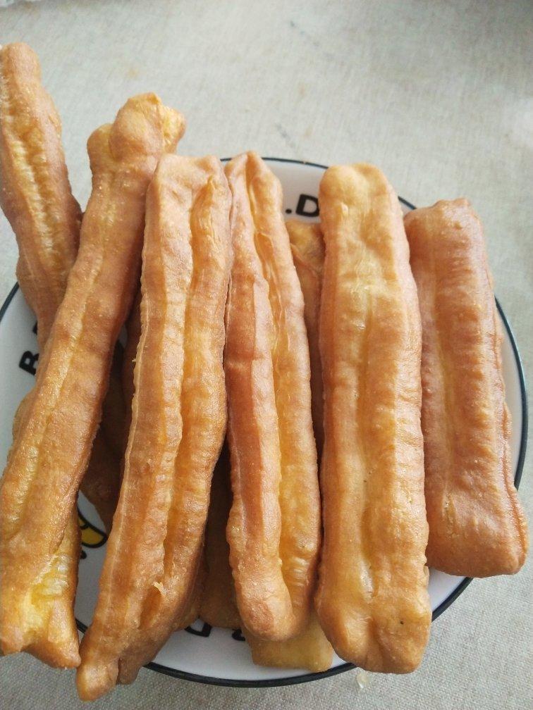 自制无泡打粉油条