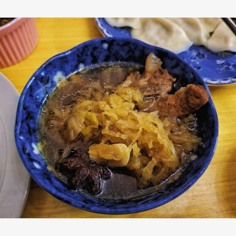 和东北人学炖酸菜排骨
