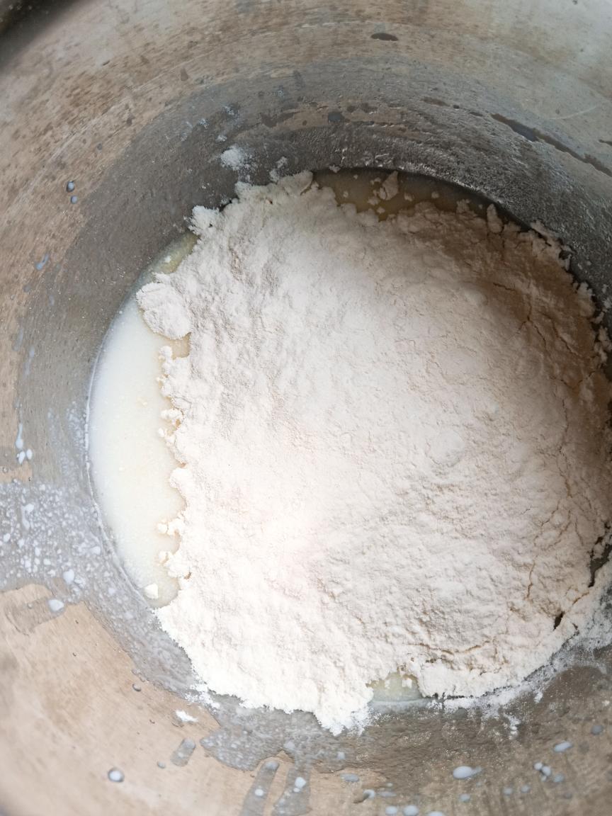 纯奶手撕吐司的做法 步骤1