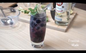 经典Mojito & 蓝莓Mojito 古巴调酒（视频菜谱）的做法 步骤20