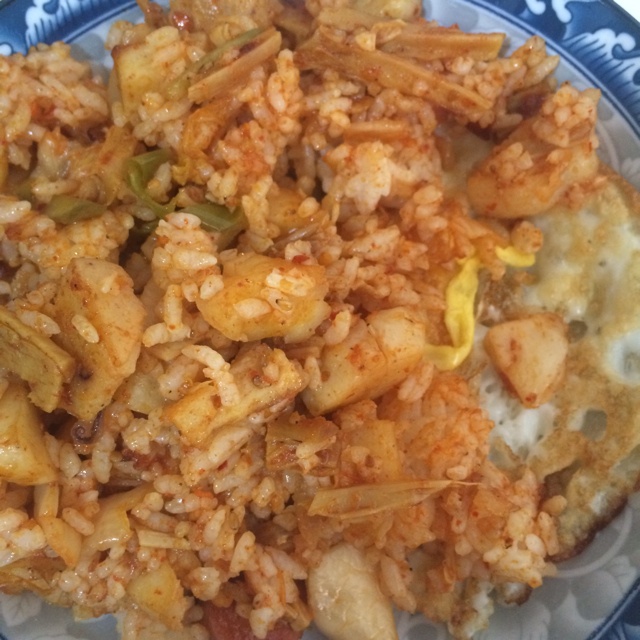 辣白菜牛蹄筋炒饭