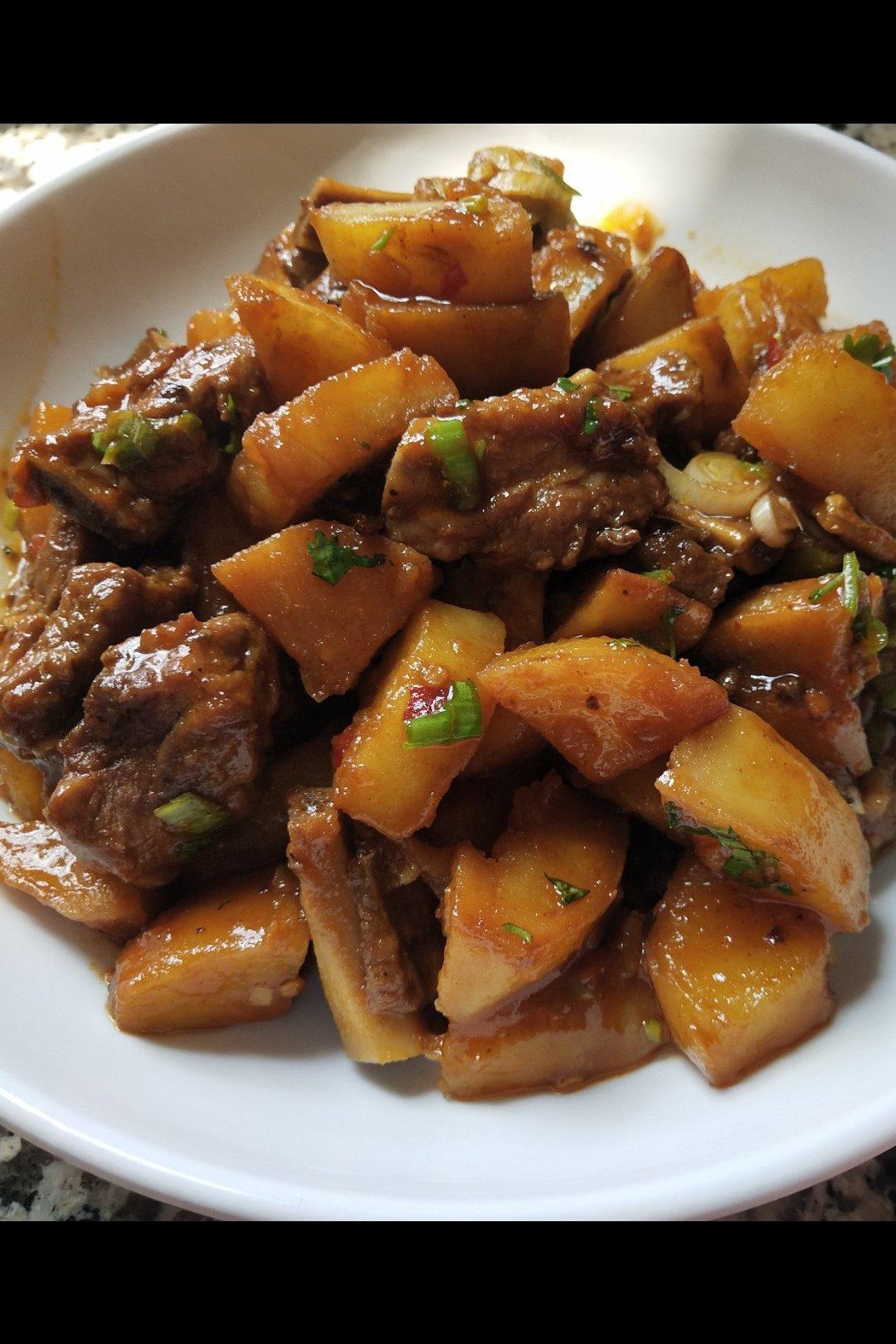 土豆炖排骨