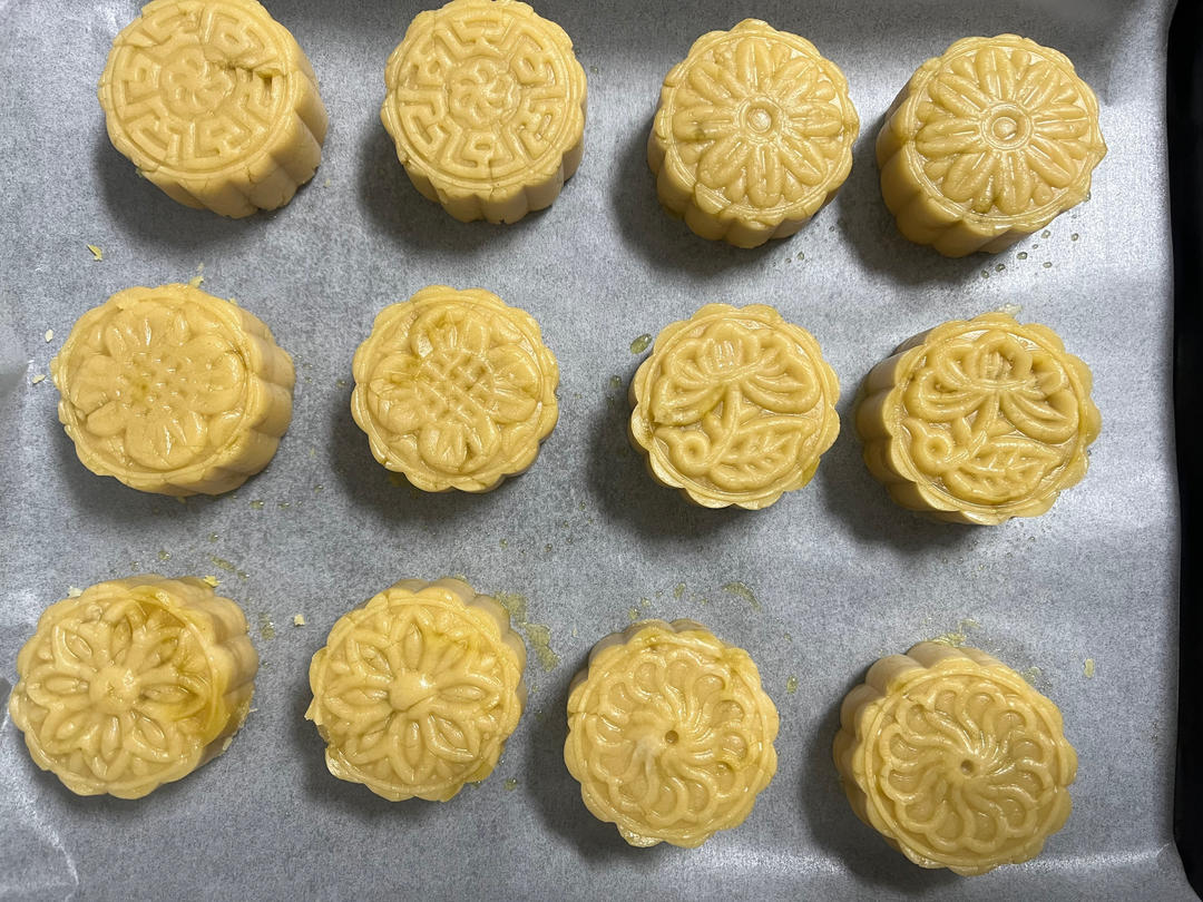 自制月饼简易版（蜂蜜代替糖浆）