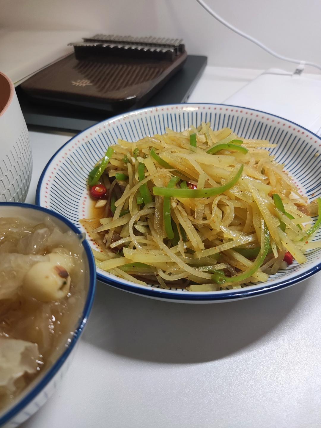 凉拌酸辣土豆丝