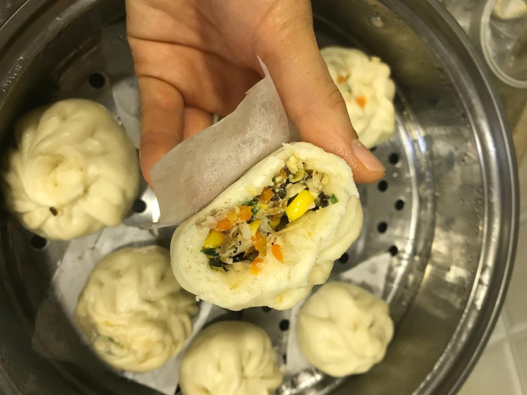 胡萝卜木耳鸡蛋素包子