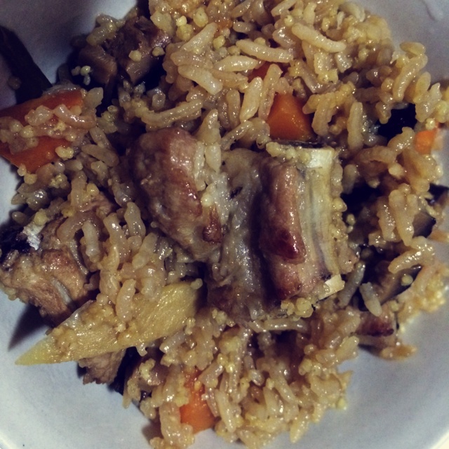 喷香排骨焖饭（爆好吃）