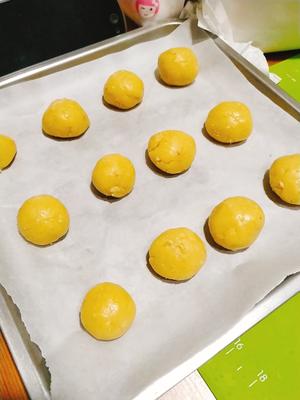 帮你解决家里吃不完的坚果的「松仁酥」的做法 步骤10