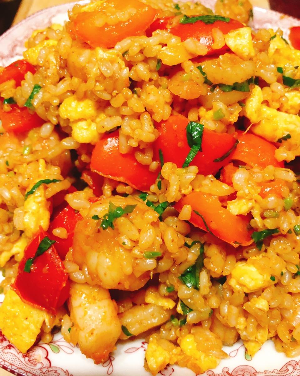 ladymiao做的泰式红咖喱海鲜炒饭
