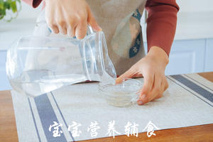 宝宝辅食-丁香鱼奶酪厚蛋烧的做法 步骤2
