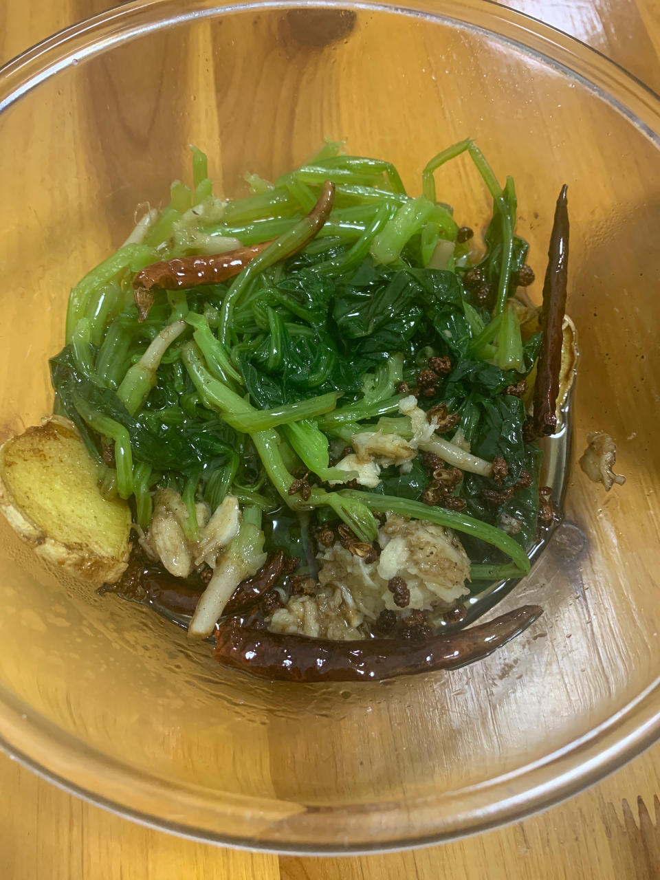 凉拌菠菜(家传秘方)